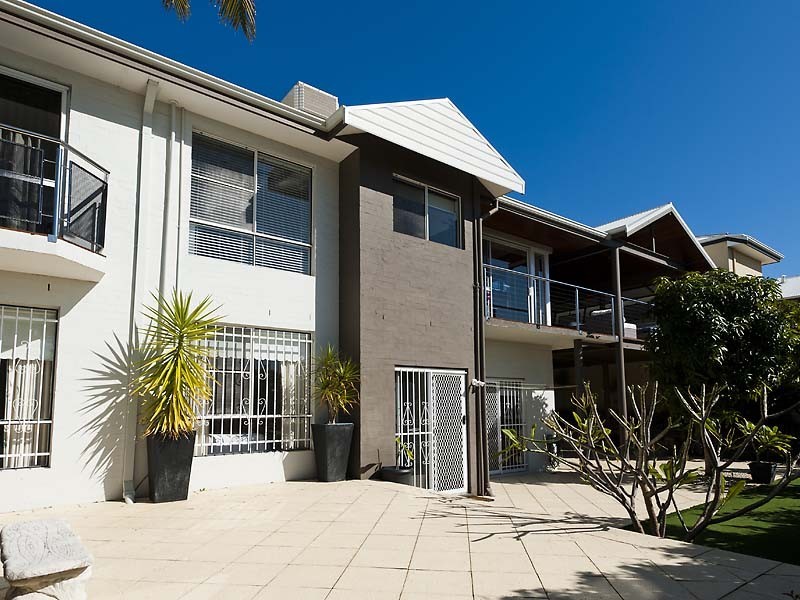 12A Hawkins St, Mount Pleasant WA 6153
