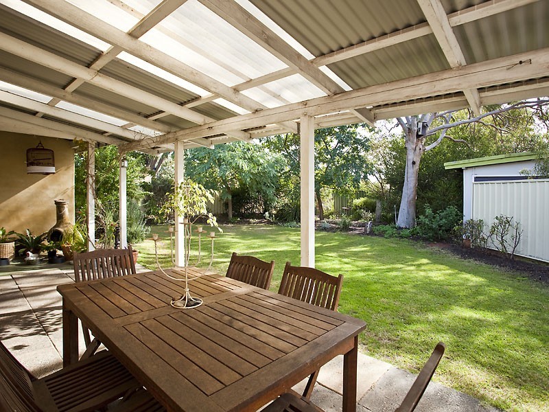 124 Leach Hwy, Melville WA 6156