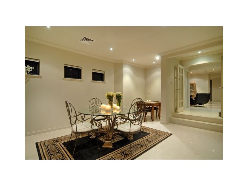 7 Fourth Ave, Applecross WA 6153