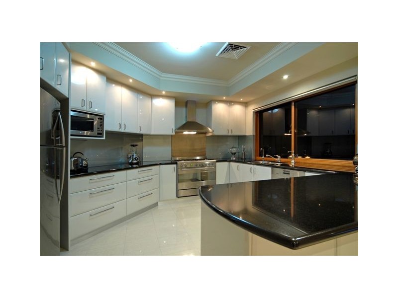 7 Fourth Ave, Applecross WA 6153