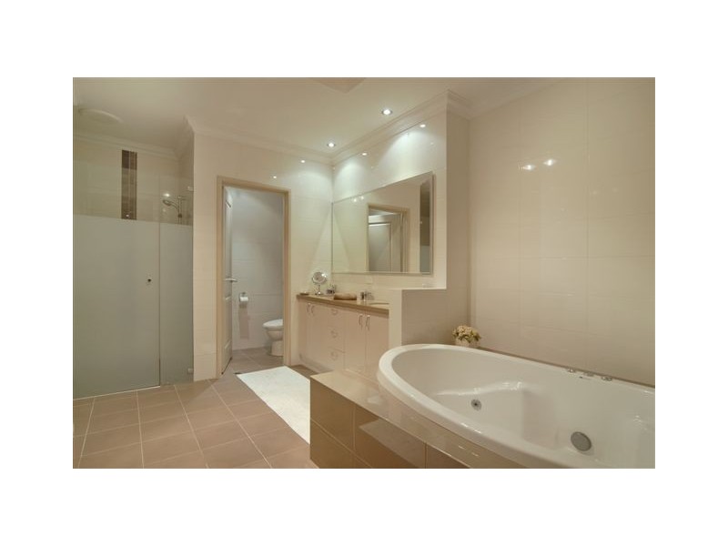 7 Fourth Ave, Applecross WA 6153