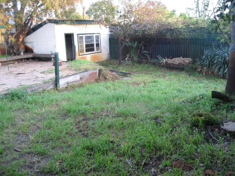 2a Lilacdale Road, Innaloo WA 6018