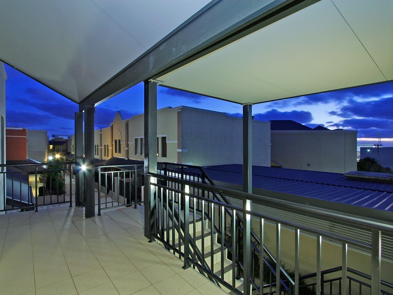 90/1 Station St, Subiaco WA 6008