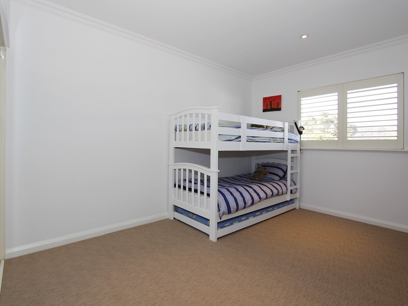 25B Dunkley Ave, Applecross WA 6153
