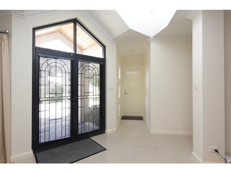 6B Mitchell St, Ardross WA 6153