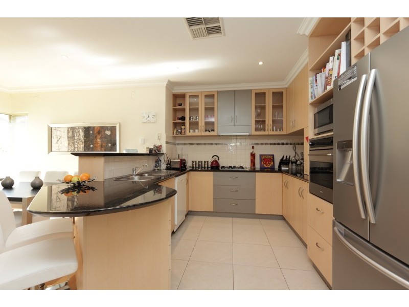 6B Mitchell St, Ardross WA 6153