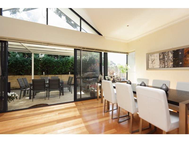 6B Mitchell St, Ardross WA 6153