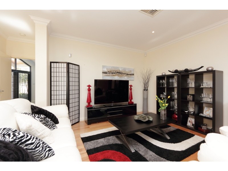 6B Mitchell St, Ardross WA 6153