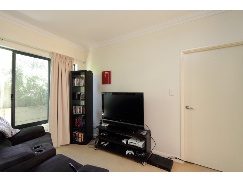 6B Mitchell St, Ardross WA 6153