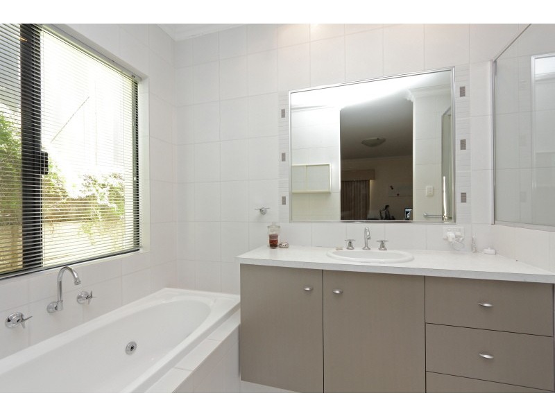 6B Mitchell St, Ardross WA 6153