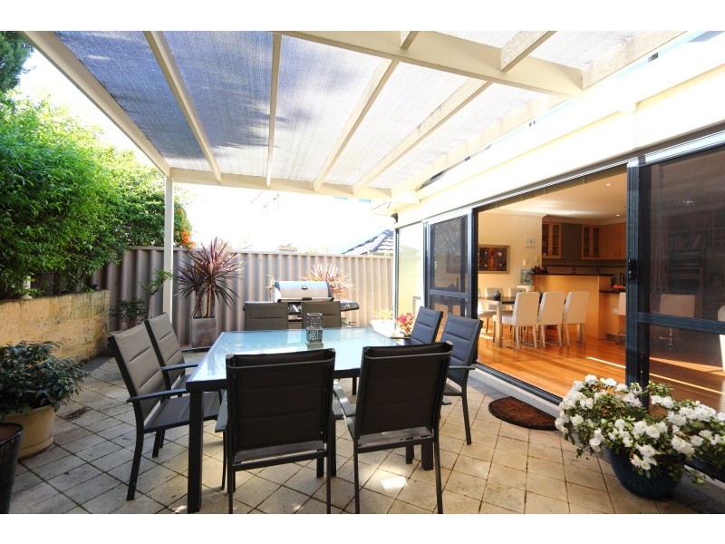 6B Mitchell St, Ardross WA 6153