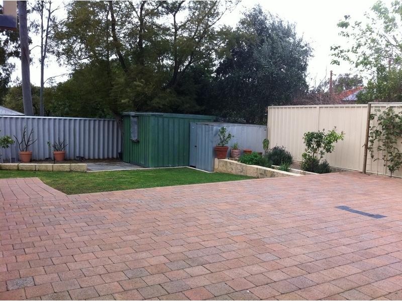 10 Romeo Road, Coolbellup WA 6163