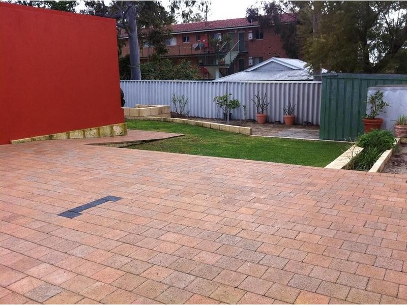 10 Romeo Road, Coolbellup WA 6163