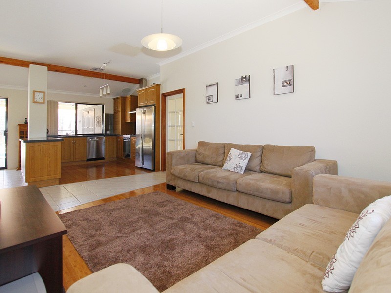 3 Petal Court, Munster WA 6166