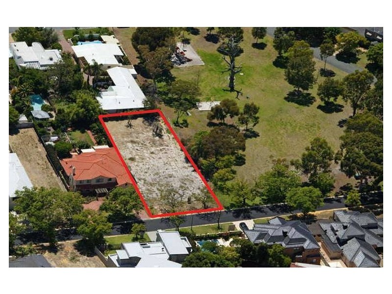 24 Nisbet Rd, Applecross WA 6153