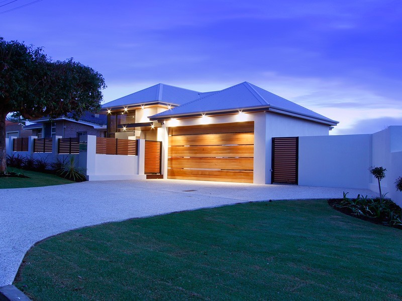 11 Hornsby St, Melville WA 6156