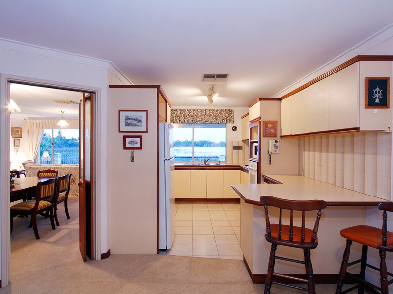 4/240 Burke Dr, Attadale WA 6156