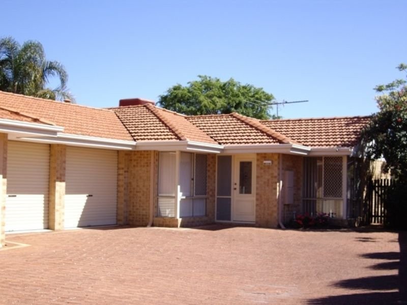38 A & B Coomoora Rd, Ardross WA 6153