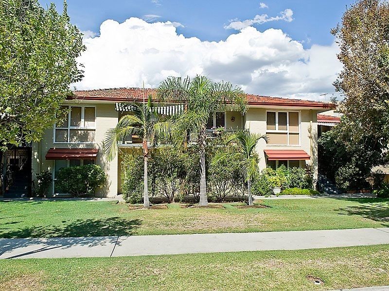 2/14 Ogilvie Road, Mount Pleasant WA 6153