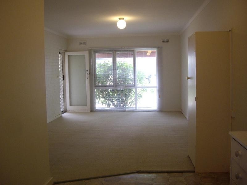 2/14 Ogilvie Road, Mount Pleasant WA 6153