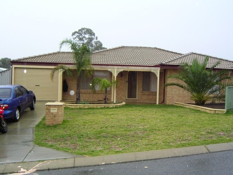 10 McNairn Cross, Leda WA 6170