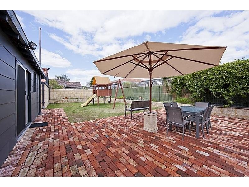 89 View Terrace, Bicton WA 6157