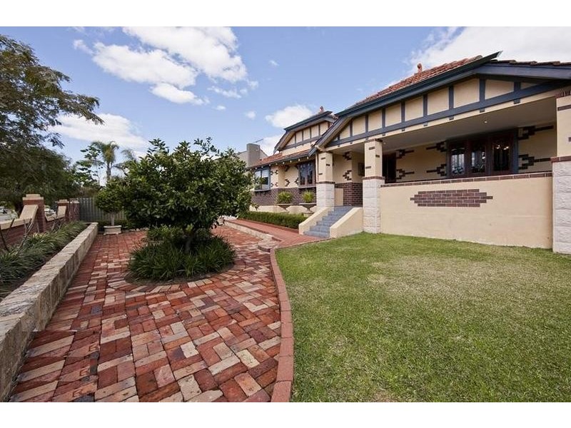 89 View Terrace, Bicton WA 6157