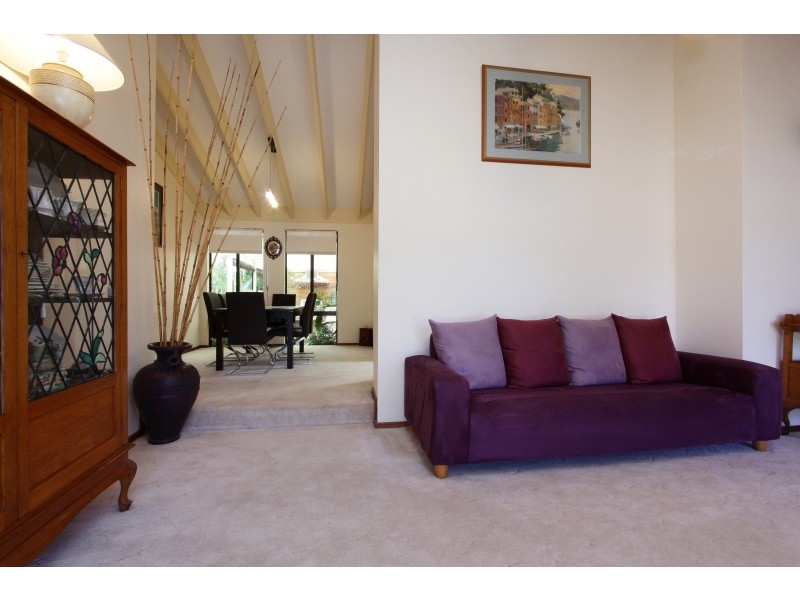 4 Pollard Pl, Booragoon WA 6154