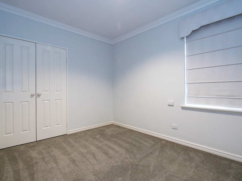 1/15 Windfield Rd, Melville WA 6156