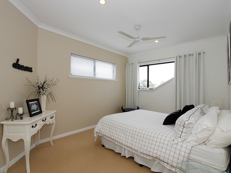 14 Searle Rd, Ardross WA 6153