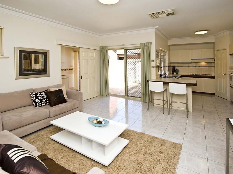 1/8 Forbes Rd, Applecross WA 6153
