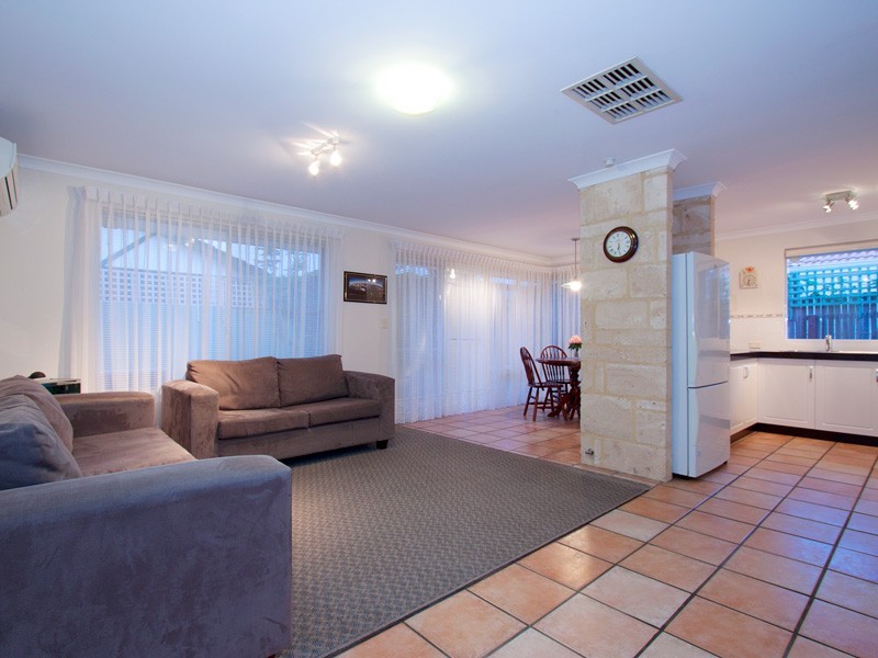 16B Gimber St, Melville WA 6156