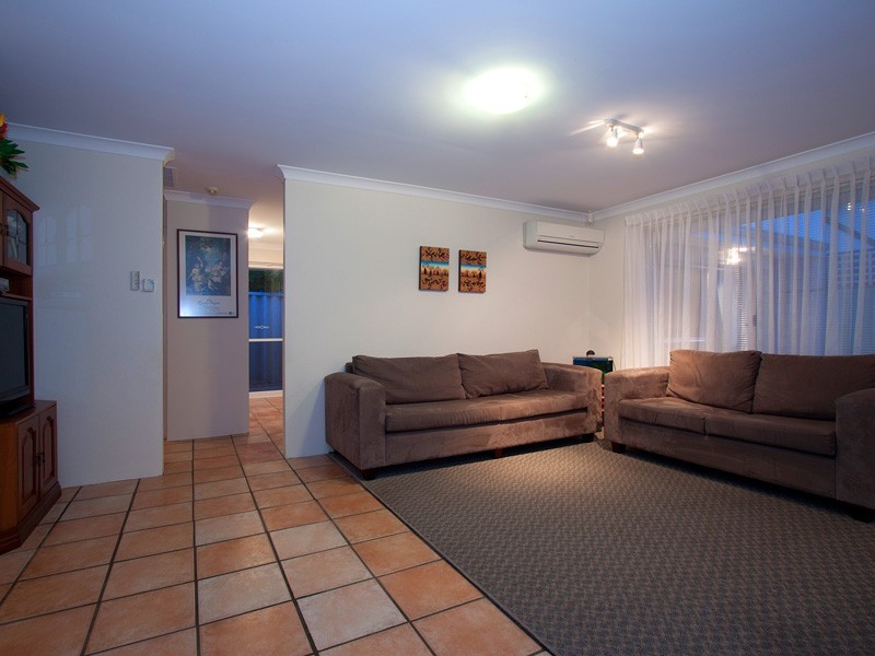 16B Gimber St, Melville WA 6156