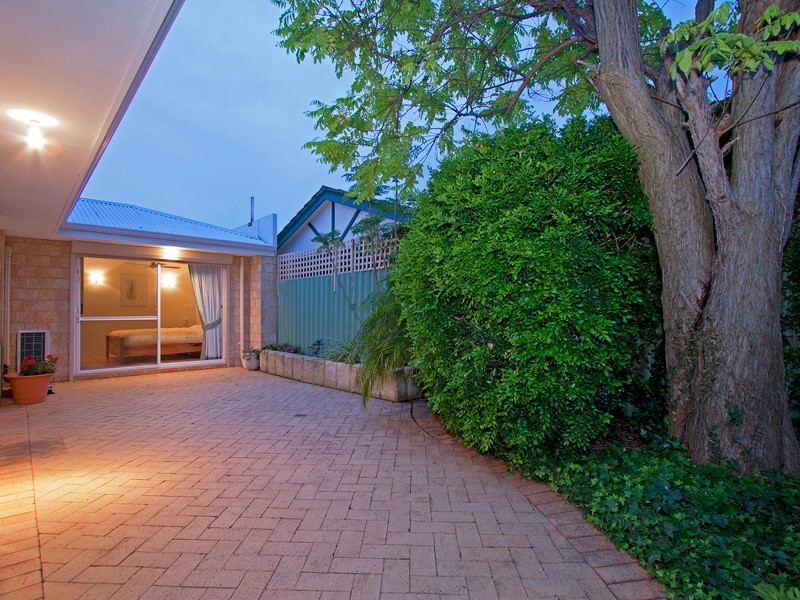 16B Gimber St, Melville WA 6156