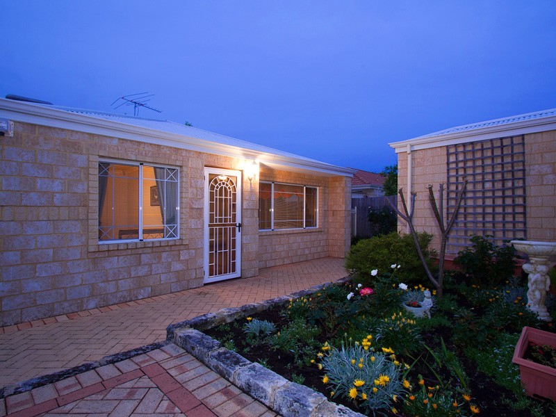 16B Gimber St, Melville WA 6156