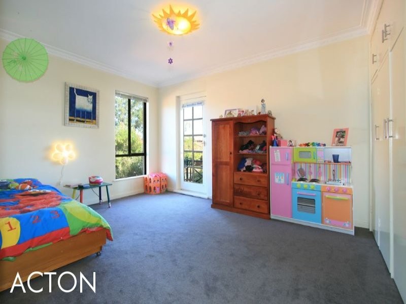 1 Leece Pl, Booragoon WA 6154