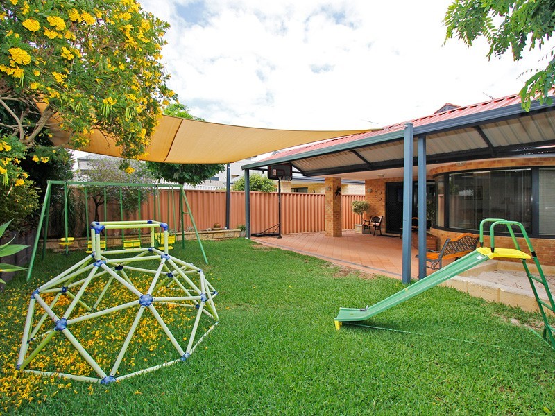 172 Ardross St, Mount Pleasant WA 6153