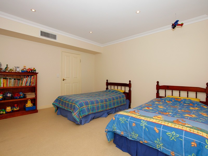 172 Ardross St, Mount Pleasant WA 6153