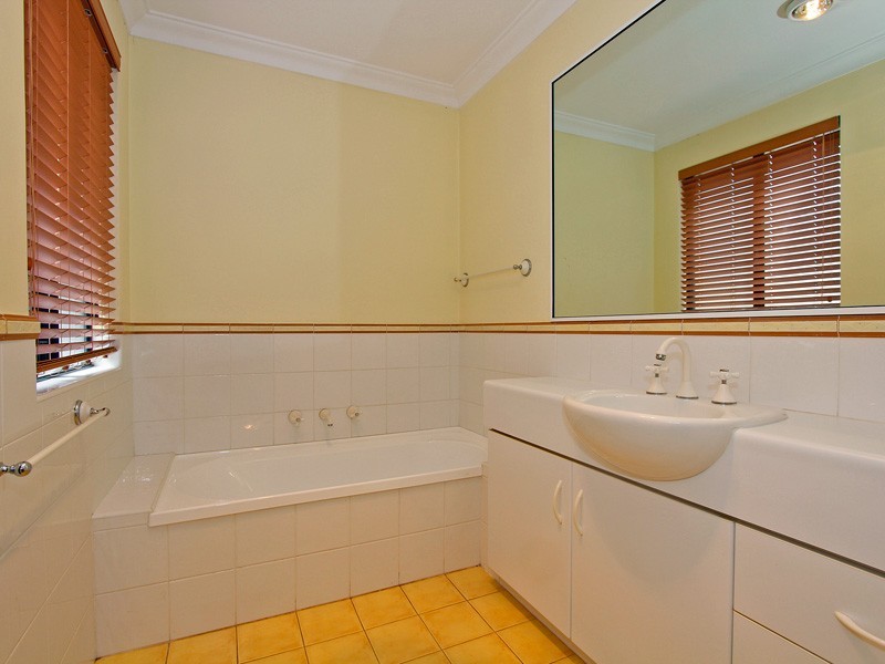 172 Ardross St, Mount Pleasant WA 6153