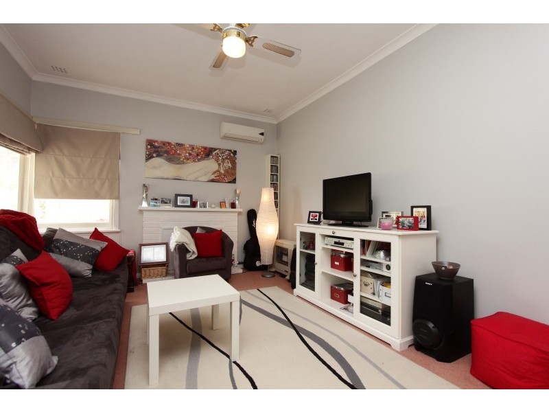 7 Stainer St, Willagee WA 6156