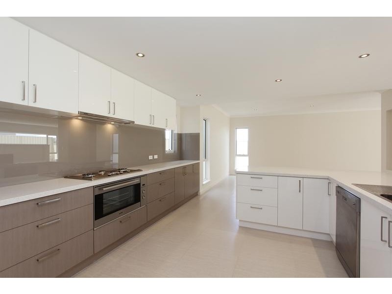 10 Carcione Rise, Yangebup WA 6164