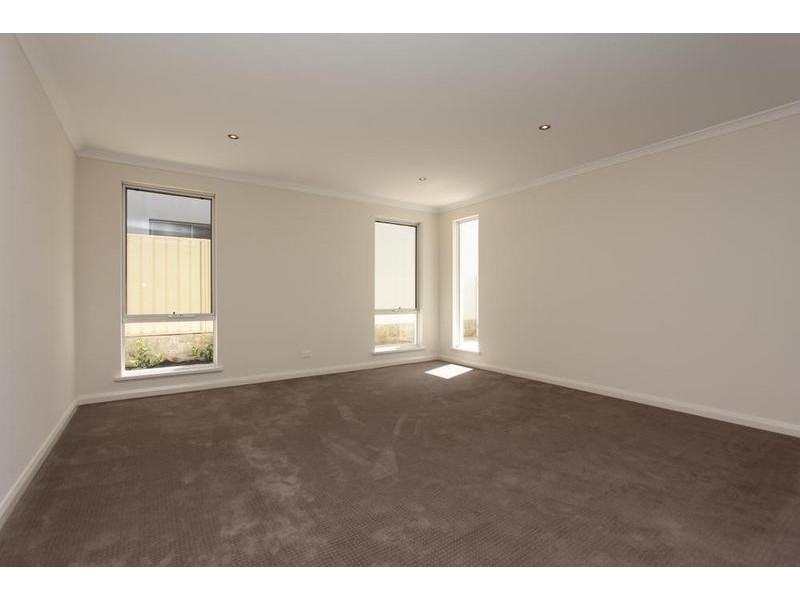 10 Carcione Rise, Yangebup WA 6164