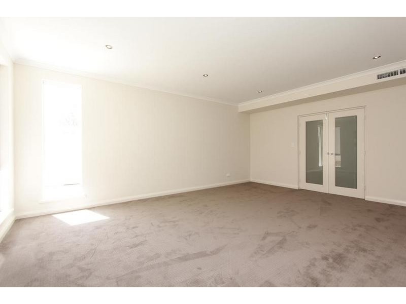 10 Carcione Rise, Yangebup WA 6164