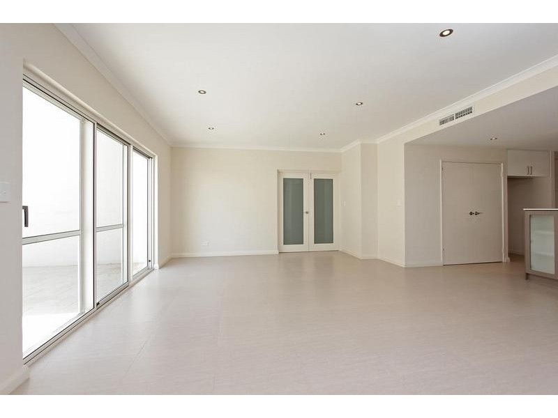 10 Carcione Rise, Yangebup WA 6164