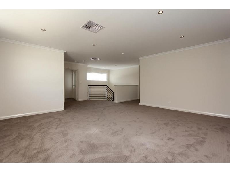 10 Carcione Rise, Yangebup WA 6164