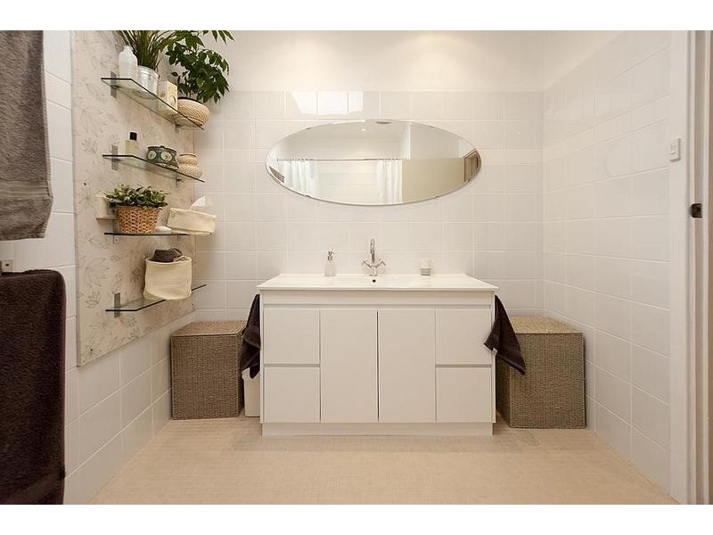 8 Windfield Rd, Melville WA 6156