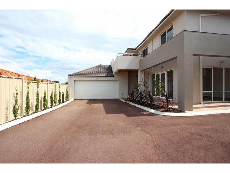 4/9 Bridges Rd, Melville WA 6156