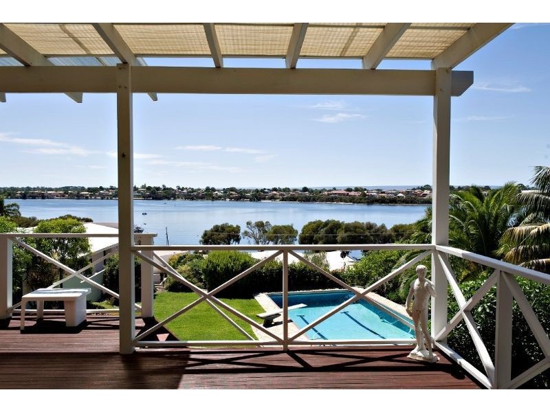 8 Stoke Street, Mount Pleasant WA 6153