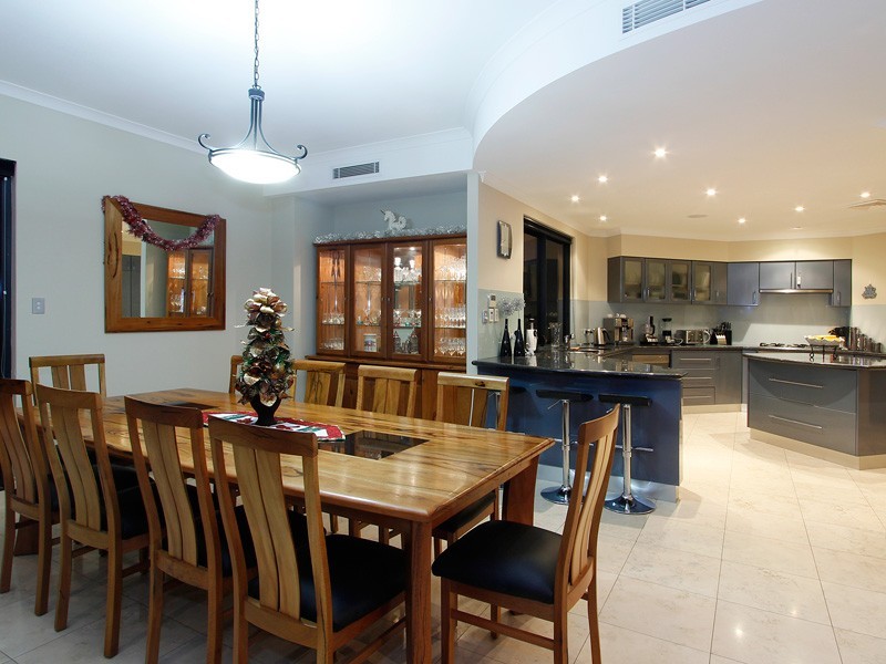 6 Warragoon Crescent, Attadale WA 6156