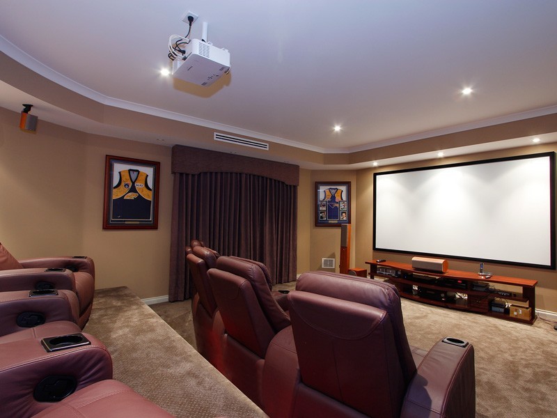 6 Warragoon Crescent, Attadale WA 6156